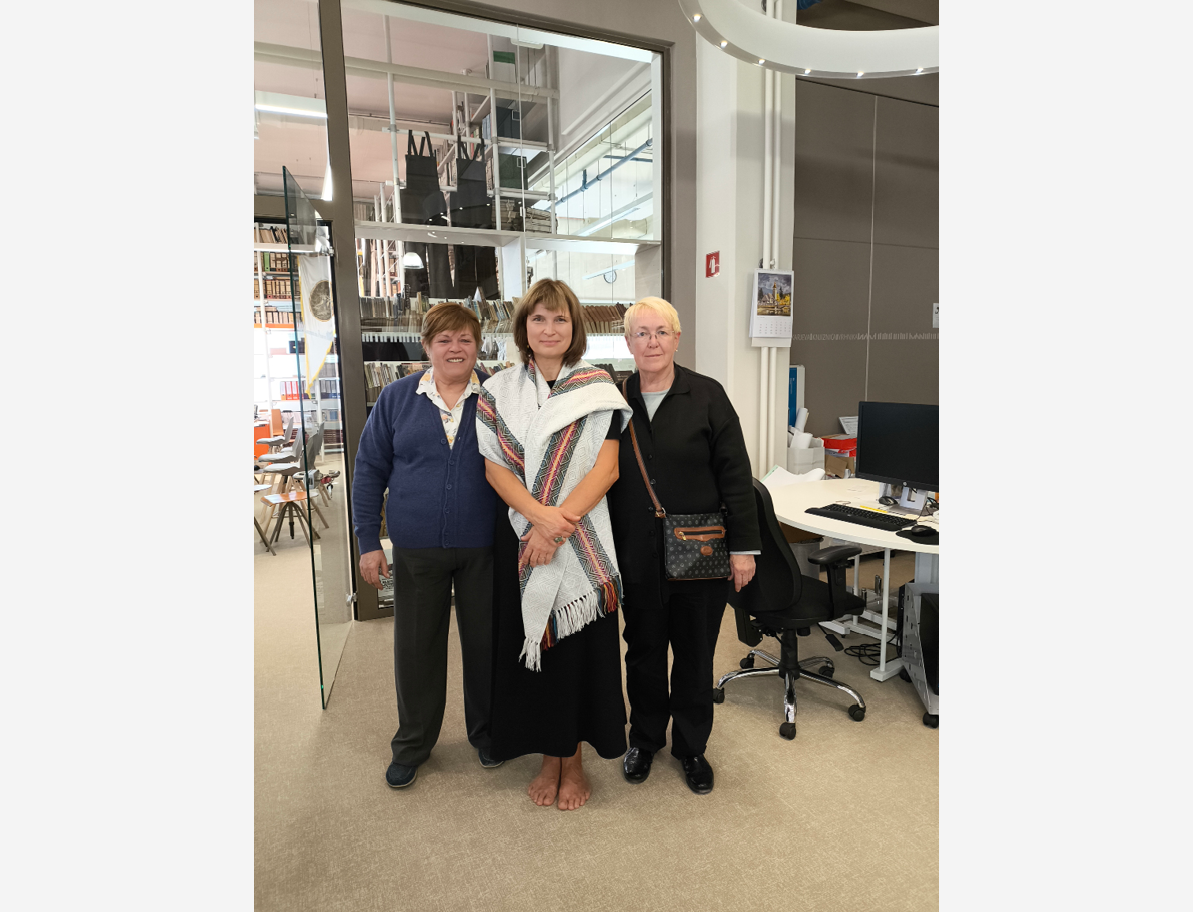 Sestanek v knjižnici - Lučka Makek , Nataša Oblak, Silva Penko